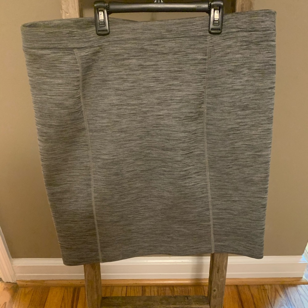 Elle skirt